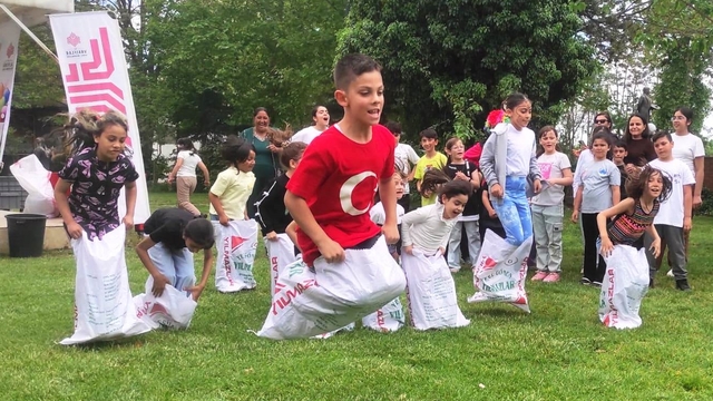 Edirne'de çocuklar Geleneksel Vakıf Pikniğinde eğlendi