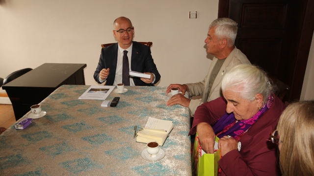 Srebrenitsa Anneleri'nden Ayvalık Kaymakamlığı'na ziyaret
