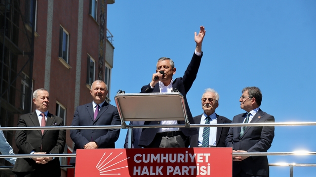 CHP Genel Başkanı Özel, partisinin Rize mitinginde konuştu: