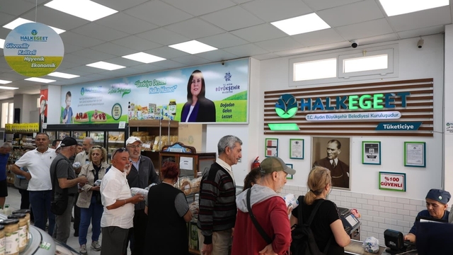Büyükşehir'den Halk Ege Et'de Anneler Günü indirimi