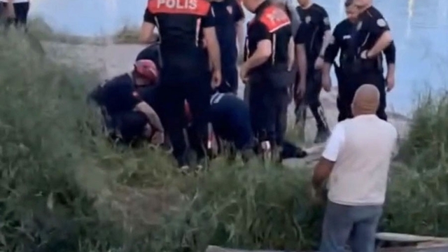 Seyhan Nehri'ne düşen kadın kurtarıldı
