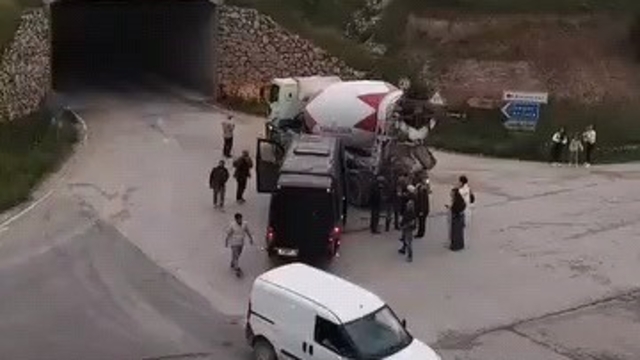 Bursa'da feci kaza: 2 yaralı