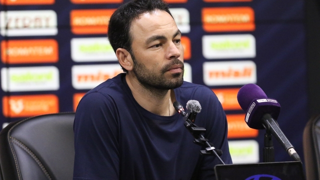 Selçuk İnan: "Bu sene takım ruhuyla ligde kaldık"
Kocaelispor Teknik Direktörü Selçuk İnan:
"Maçın kısır geçmesini bekliyorduk"
"Geri döndük. Çok da iyi döndük"