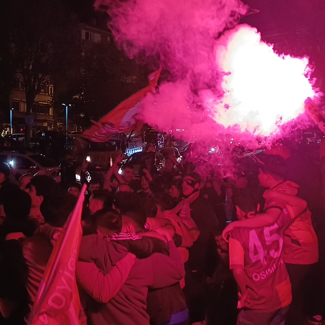 Tekirdağ'da sarı-kırmızılı şampiyonluk coşkusu gece yarılarına kadar sürdü