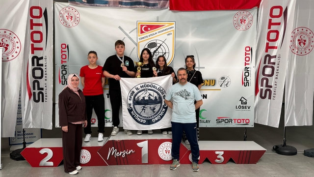 Kayserili atıcılık sporcularından Türkiye rekoru