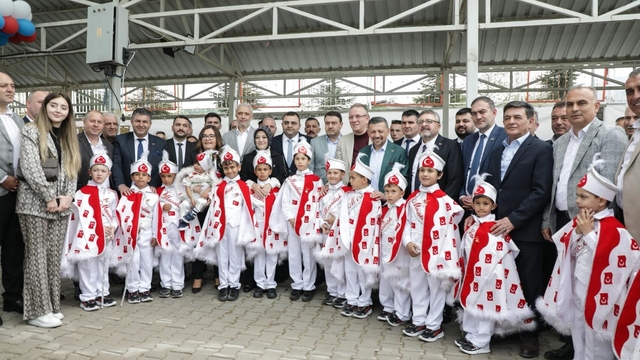 Simav'da geleneksel büyük hayır ve toplu sünnet töreni düzenlendi