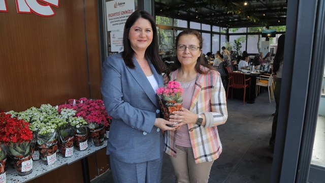 Edirne Belediye Başkanı Gencan, şehit anneleriyle bir araya geldi
