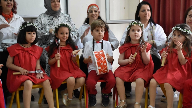 Anneler Günü hediyesi olarak çocuklarıyla aynı ritimde buluştular
