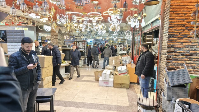 Avize dükkanında silahlı saldırıya uğrayan Nizamettin, hayatını kaybetti