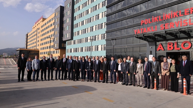 Vali Varol, Şehir Hastanesi'nde incelemelerde bulundu
Aydın Şehir Hastanesi yarın, tam kapasite ile hizmet vermeye başlayacak