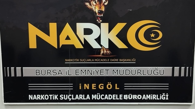 Uyuşturucu taciri kıskıvrak yakalandı