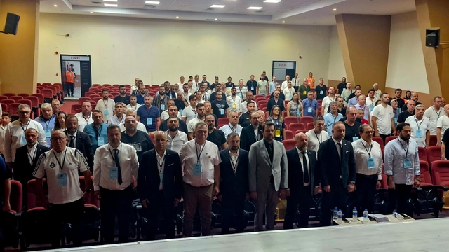 Altay'da kongre günü