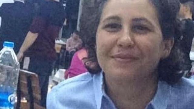Traktör şarampole yuvarlandı; sürücü yaralandı, eşi öldü