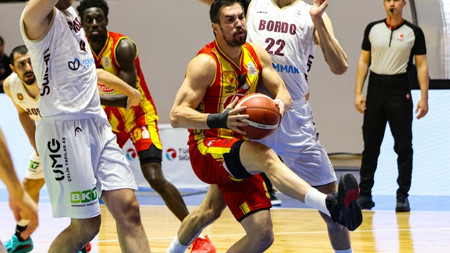 Göztepe potada rövanşı bekliyor