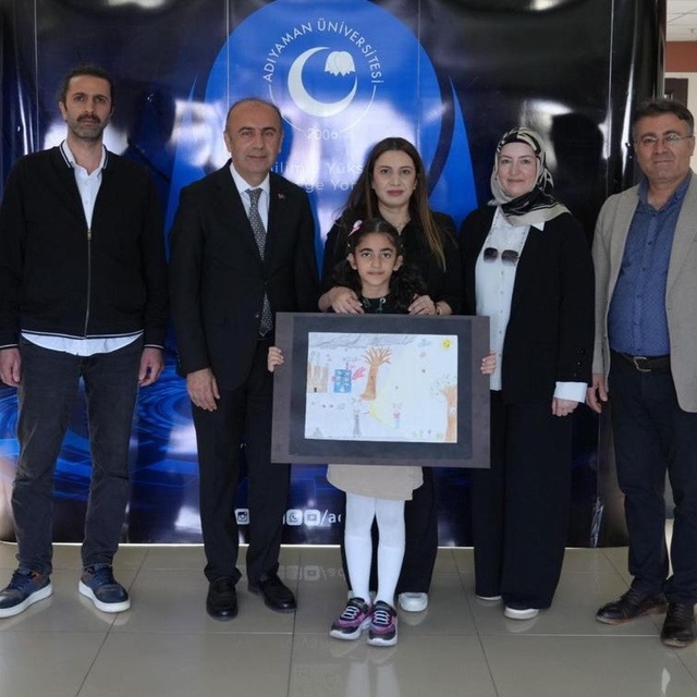 Minik ressamdan büyük başarı