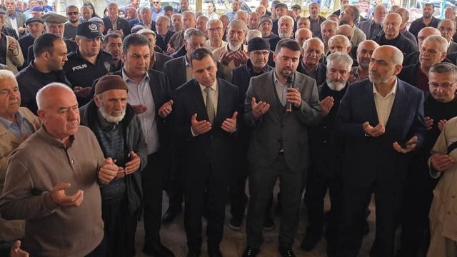 Kutsal topraklara gidecek hacılar dualarla uğurlandı