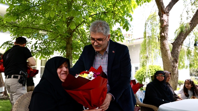 Vali Çelik, şehit annelerini ağırladı