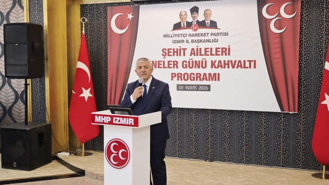 MHP İzmir İl Başkanlığı'ndan anlamlı Anneler Günü kutlaması