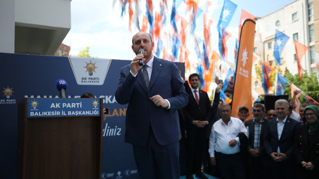 AK Parti Genel Başkan Yardımcısı Büyükgümüş, Balıkesir'de partililere hitap etti: