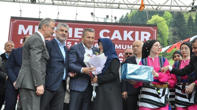 Trabzon'da bahar coşkusu: 31'inci Acısu Hıdrellez Kültür ve Bahar Bayramı Şenliği renkli görüntülere sahne oldu