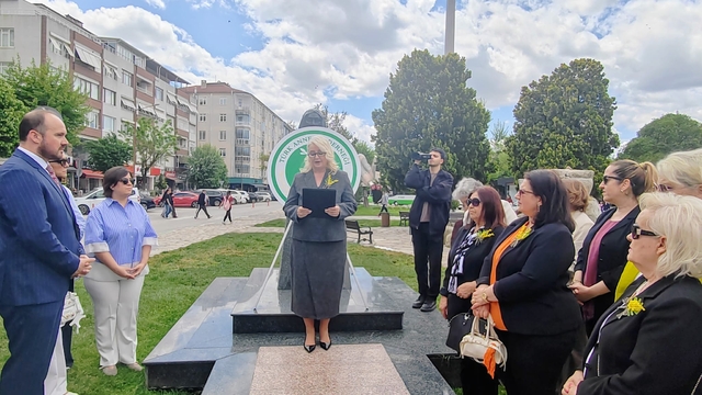 Kırklareli'nde Anneler Günü dolayısıyla tören düzenlendi