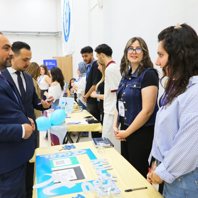 BARÜ Girişimcilik Zirvesi'nde yenilikçi fikirler buluştu