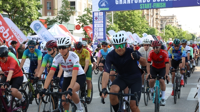Bursa'da pedallar 'Daha Fazla Kadın Yarışmacı' için döndü