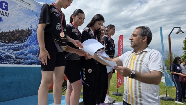 Bingöl'de düzenlenen Okul Sporları Rafting Türkiye Şampiyonası sona erdi