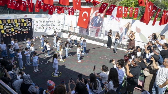Mersin'de 'Anneler Günü' çocukların kahkahalarıyla kutlandı