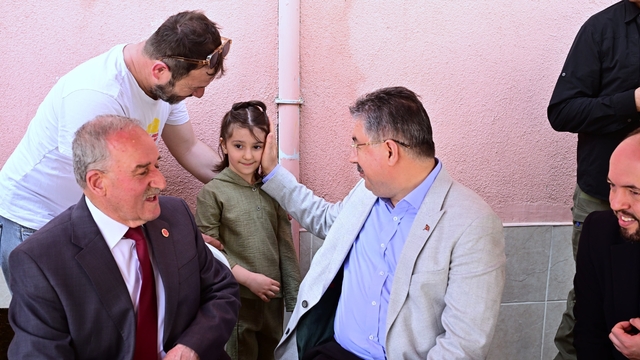 Vali Yılmaz, 10'ncusu düzenlenen Mevlid-i Şerif programına katıldı
