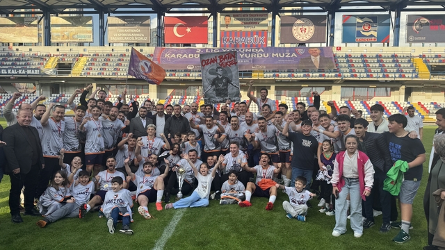 Karabük 1.Amatör Lig'de şampiyon Safranboluspor
