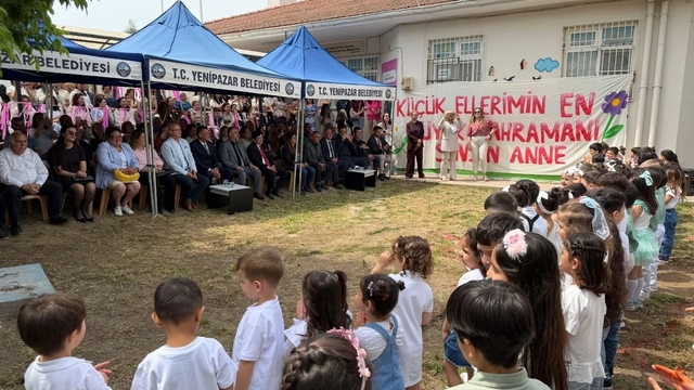 Başkan Ercan, miniklerin Anneler Günü sevincine ortak oldu