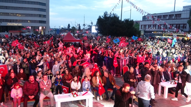 Samsun'da Anneler Günü'nde konser coşkusu