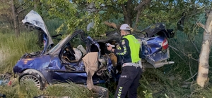 Düğün konvoyunda feci kaza: 1 ölü, 1 yaralı