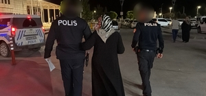 Anneler Günü'nde 80 yaşındaki annesini darp etti