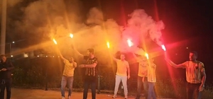 Hasköylü taraftarlardan Muşspor'a meşaleli destek