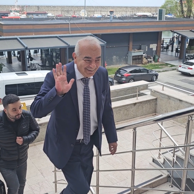 Devrek Belediyesi'ne yönelik 'yolsuzluk' davası başladı