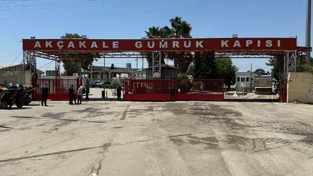 Akçakale Gümrük Kapısı'nda pasaportla geçiş yarın başlıyor