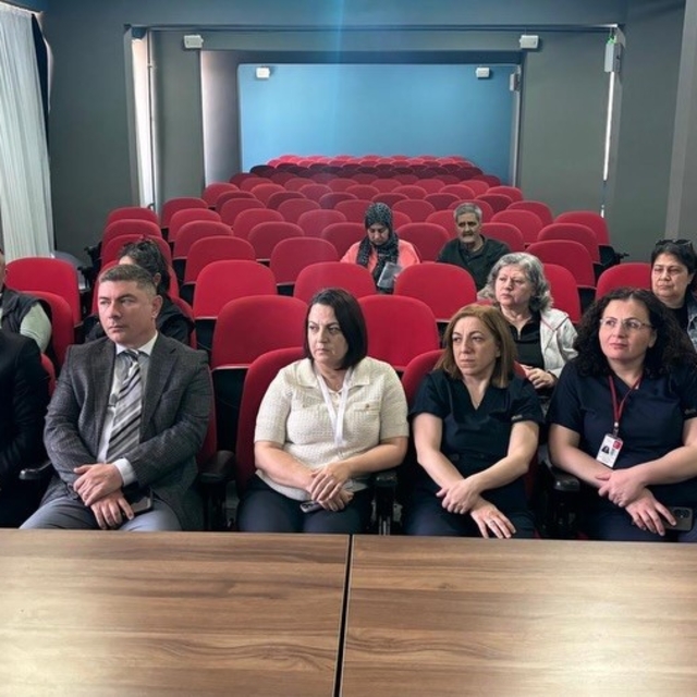 Diyabet hastalarına sağlıklı yaşam eğitimi verildi