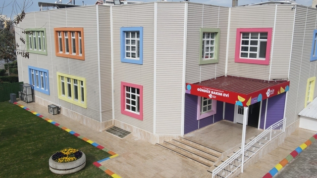 Efeler Belediyesi'nin Gündüz Bakımevlerinde ön kayıtlar başladı