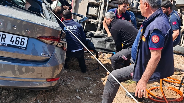 Batman-Diyarbakır karayolunda feci kaza: 1 ölü, 2 yaralı
