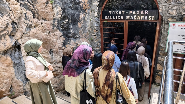 Ballıca Mağarası'ndaki sarkıtlar mest ediyor
Astım ve KOAH hastaları ziyaret ediyor