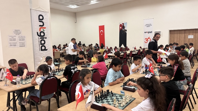 ANTGİAD 2. Ödüllü Satranç Turnuvası büyük heyecana sahne oldu