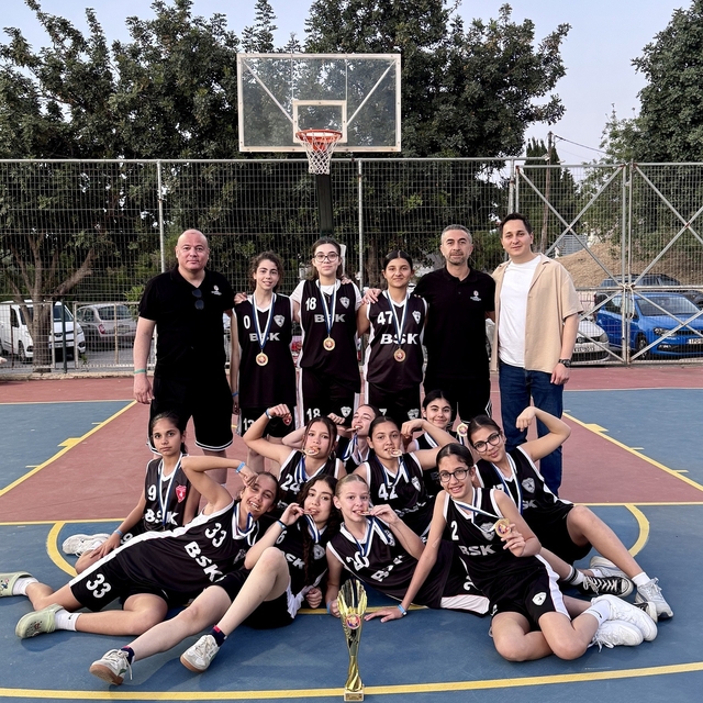 Ege Dostluk Turnuvası şampiyonu Denizli Büyükşehir oldu
