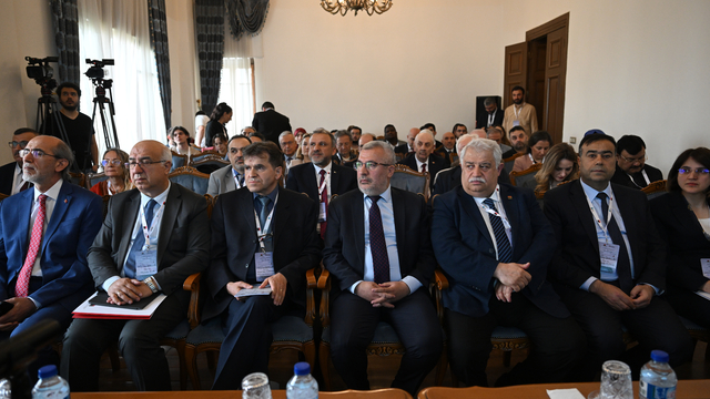 Yükseköğretimdeki yapay zeka gelişmeleri Ankara'da masaya yatırıldı