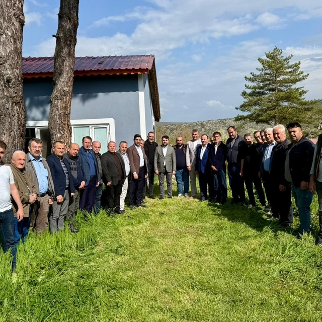 AK Parti heyeti hıdırellez etkinliklerinde vatandaşlarla buluştu