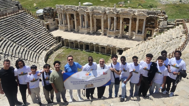 Sivas'tan Denizli'ye uzanan kültür köprüsü