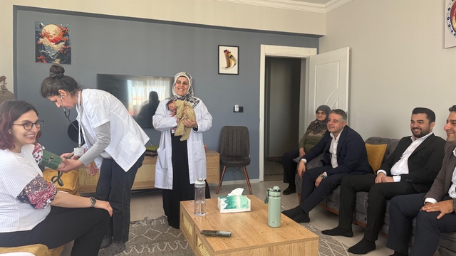 Mardin'de Her Gebeye Bir Ebe uygulaması