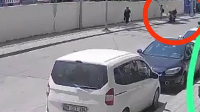 Siirt'te motosikletin çarptığı 10 yaşındaki çocuk ağır yaralandı