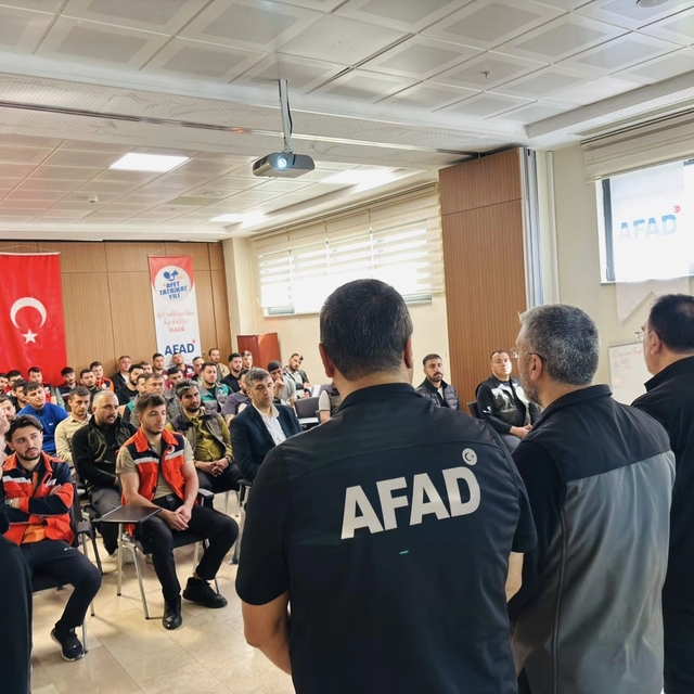 Elazığ'da Orman Bölge Müdürlüğü personeline afet eğitimi